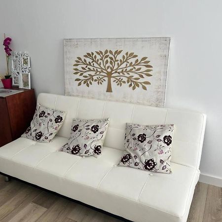 Light And Cozy Apartment In Alicante Bagian luar foto